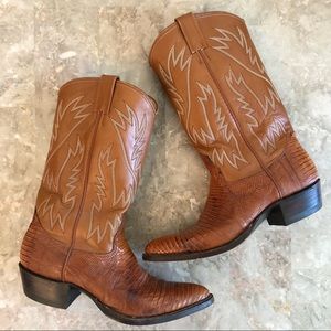 Vintage brown leather Nocona cowboy boots